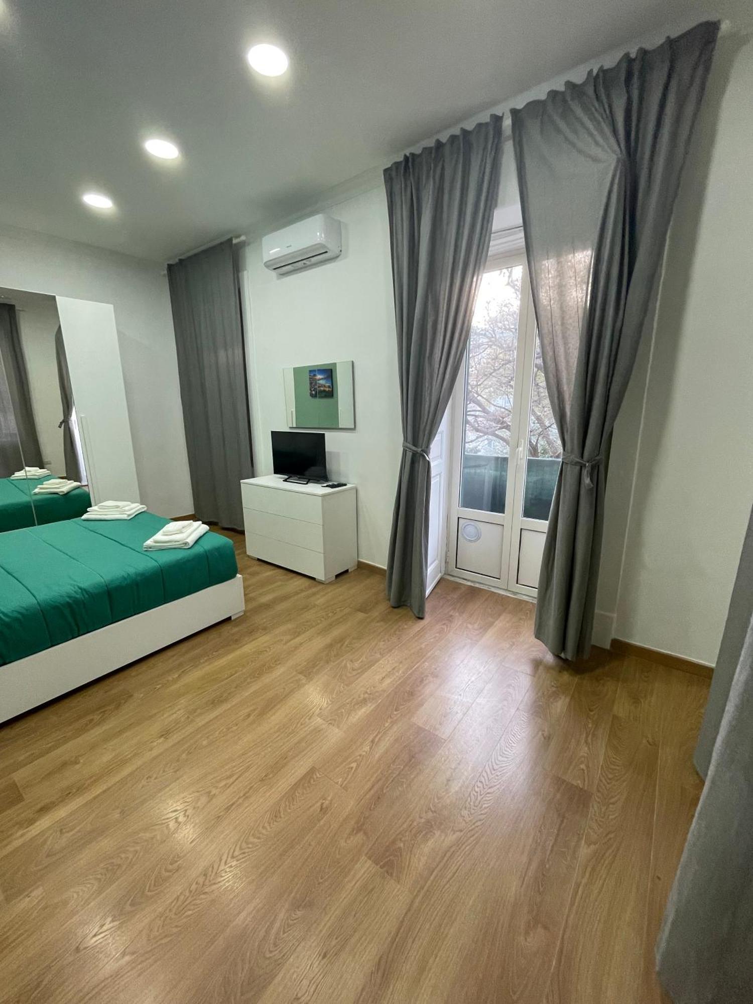 Pontecorvo 26 Apartment Наполи Екстериор снимка